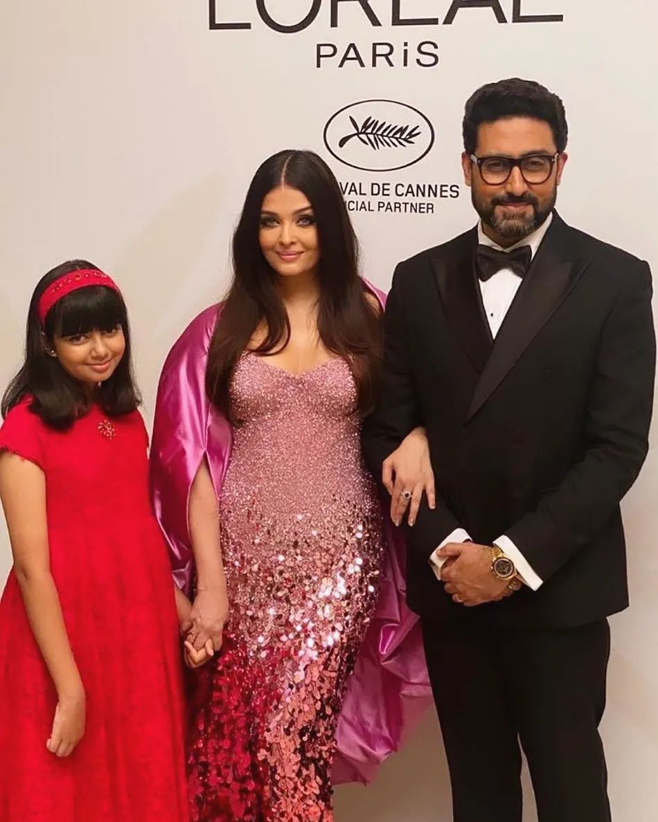 282190821 772719800381255 3939043126097970856 n 1 Aishwarya Rai returned from Cannes event, the actress was spotted holding her daughter Aaradhya's hand in this style