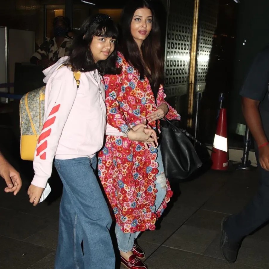 37219680 1072054886252986 1379455603264454656 n Aishwarya Rai returned from Cannes event, the actress was spotted holding her daughter Aaradhya's hand in this style