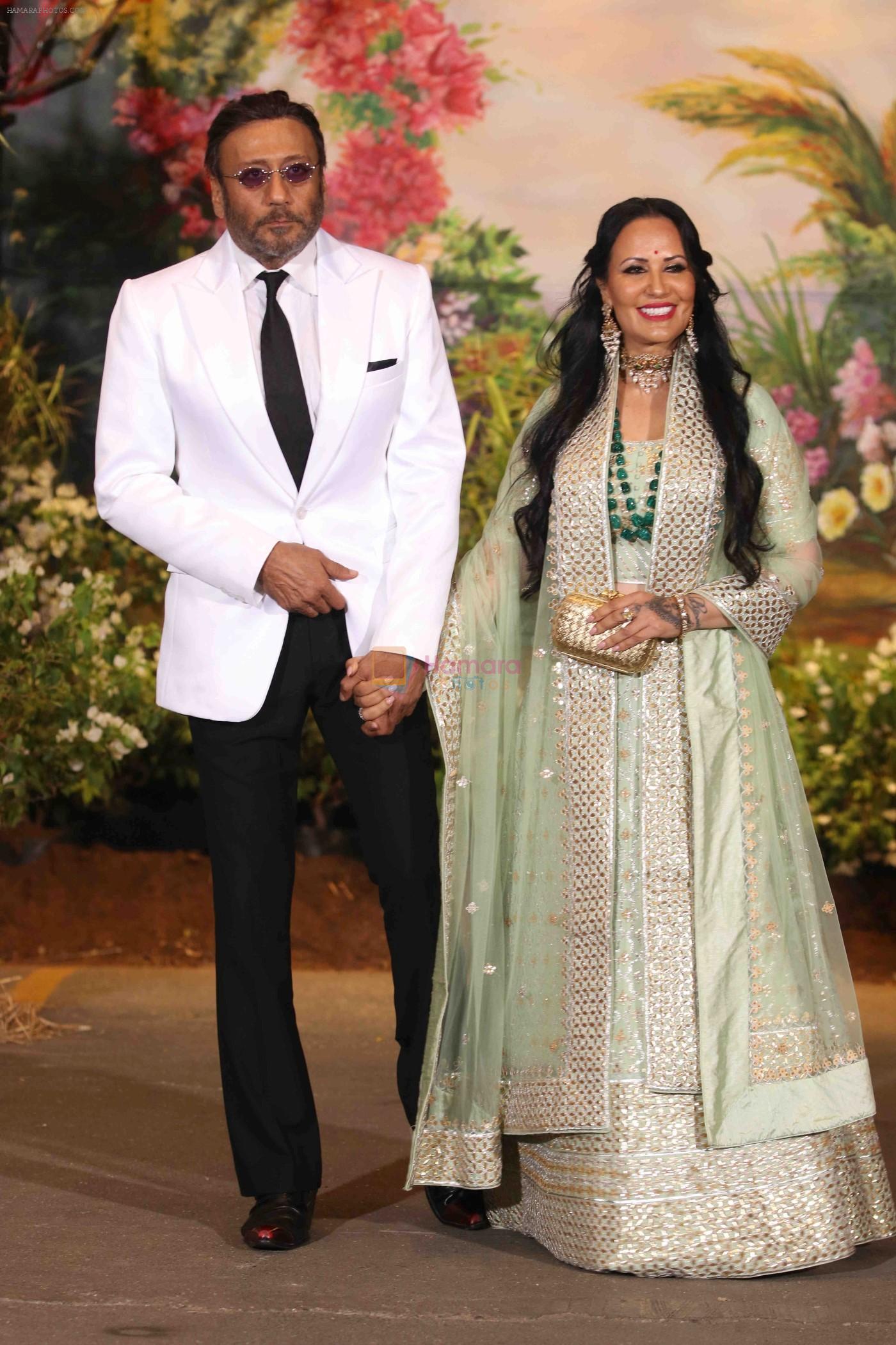 hpse fullsize 3410673302 Jackie Shroff Ayesha Shroff at Sonam Kapoor and Anand Ahuja s Wedding Reception on 8th May 2018 110 5af423a13e0a2 Actor Jackie Shroff, who once spent childhood in a chawl, lives a very luxurious lifestyle today, know his net worth